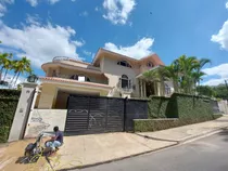 Vendo Hermosa Casa En La Mejor Zona De Los Ríos De 3 Niveles Codigo: Ab1626