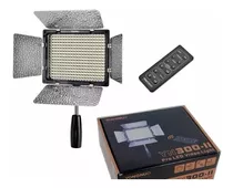 Lámpara Led Yongnuo Yn 300ii + Bateria + Cargador