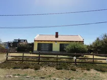 Casa Totalemente Amoblada Sobre Linea De Costa Con Monoambiente | Arachania, Rocha | Camponet Uruguay
