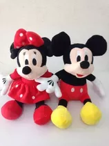 2 Bonecas Pelucia Minnie Vermelha E Mickey Tam 28cm Musicais
