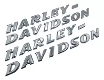 Par De Emblemas Laterales Lobo Harley Davidson Letras Cromo