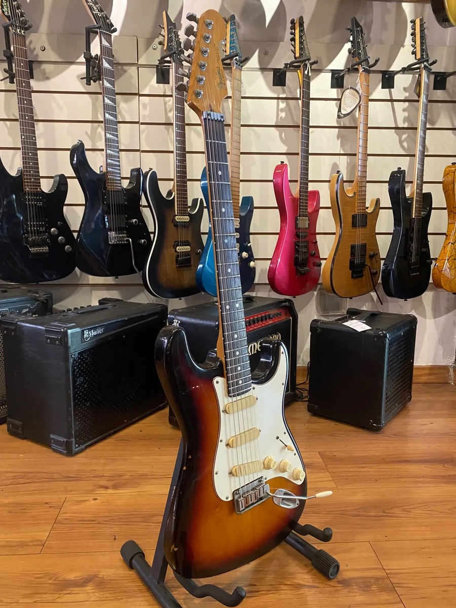 Fender Stratocaster Sunburst | Mercado Livre