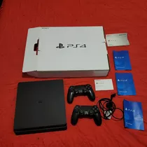 Ps4 Slim 500 Gb + 2 Joystick Originales + Caja Y Manuales