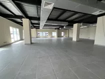 Oficina En Alquiler En Evaristo Morales De 512 M2 . Torre Empresarial 