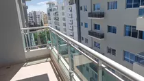 Se Alquila Apartamento  Vacio Espacioso E Iluminado En Piso Alto En La Zona De Naco