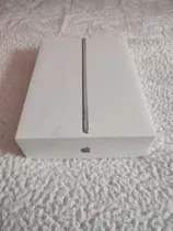 iPad  Apple   6th Generation 2018 32gb Cinza-espacial 