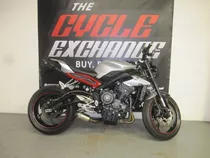 Street Triple R Matte Aluminium Silver