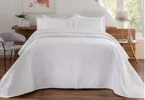 Colcha Cobre Leito Matelado Liso Queen Decorella Cor Branco