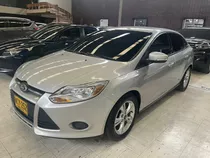 Ford Focus Sedan Se At 2013