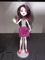 Mattel Monster High Storytelling Scarnival Draculaura 