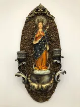 Placa Agua Bendita Con La Virgen Del Milagro Y Candelabros