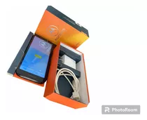 Celular Motorola E5 Play - Liberado (audífonos De Regalo )