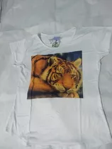 Remera Blanca Con Estampa De Animal Tigre 