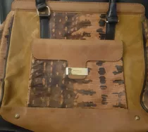 Cartera Prune,sin Uso. Cuero Y Gamuzada