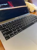 Macbook Pro Com Touch Bar 256gb Com Display Quebrado