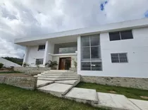 Constructor Vende Bella Mansion En La Lagunita Country Club Recien Terminada 