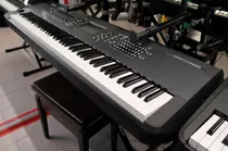 Yamaha Montage8 88-key Synthesizer Workstation
