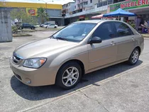 Kia  Cerato  Sedán 