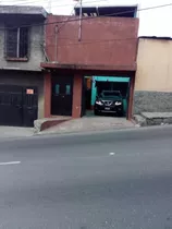 Casa Con 9 Cuartos Y 4 Baños Parqueo Para Un Carro Grande