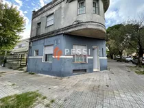 Venta Local Comercial En Esquina, Barrio Buceo