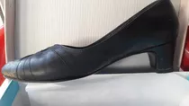 Zapatos  Negros  Con Pequeños Diseños