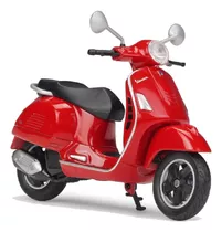 Welly 2017 Vespa Gts 125cc 1/18 Rojo [u]