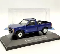 Camioneta Chevrolet Silverado 1997 Escala 1:43