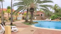 Precioso Y Acogedor Apartamento En Alquiler De Vacaciones  Frente A La Playa Y A Pocos Pasos Del Club De Playa Del Hotel Tibisay Isla Margarita