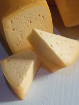 Queso Mantecoso Artesanal Una Exquisites