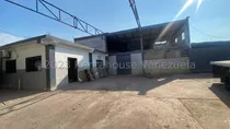 Ana Molleja Vende Amplio Y Con Excelente Potencial Galpón En Zona Industrial Ii De Barquisimeto, Lara / Akm