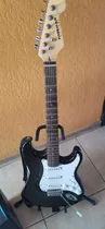 Guitarra Eléctrica Freeman + Amplificador Marshall Code 25.