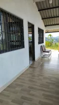 Casa Campestre En Zona Rural De Marinilla - Antioquia
