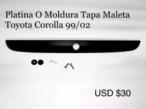 Platina O Moldura Tapa Maleta Toyota Corolla 99/02