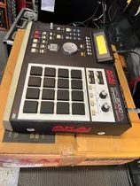 Akai Mpc2000xl - Midi Production Center