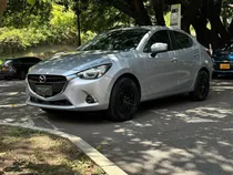 Mazda 2 Touring Sedan 2019