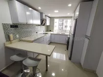 Marydoll Mogollon  Vende Bonito Apartamento A Estrenar, Amoblado Ciudad Roca Zona Este Barquisimeto-lara*/*