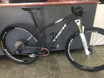 Bicicleta De Mtb Marca Trek De Carbono