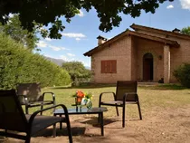 Casa Rústica A 5 Minutos Del Centro De Nono Con Hermosa Vista A Las Sierras.