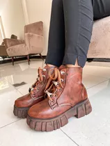 Borcegos Botas High Plataforma Tractor Acordonado Mujer Lola