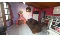 Vendo Casa En El Barrio San Francisco De Cambyreta: 4 Habitaciones Y 2 Baños.