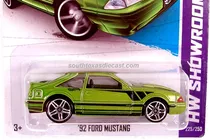 Hot Wheels # 229/250 - '92 Ford Mustang - 1/64 - X1803