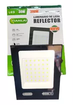 Reflector Led 30w Exterior Ip65 300 Watts Alto Brillo Oferta