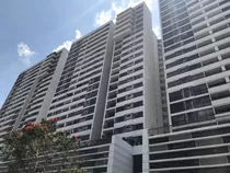 Venta De Apartamento En Ph Condado Country Club 20-2182