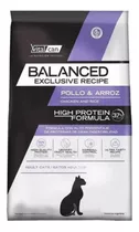 Alimento Vitalcan Balanced Exclusive Recipe High Protein Para Gato Adulto Sabor Pollo Y Arroz En Bolsa De 7.5 kg