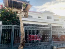 Evaristo Morales En La Mejor Zona, Casa De Dos Niveles 