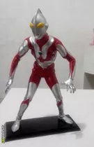 Ultraman Boneco Em Resina - 30cm
