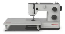 Máquina De Coser Recta Necchi  Q132a Portable Blanca