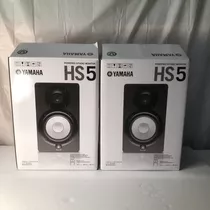 Yamaha Hs5 5 Inch Powered Studio Bundle