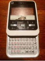 Celular Motorola Motocubo Carcasa Sola Rota