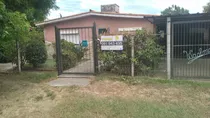 Inmobiliaria Castro Vende Casa En Salinas Norte, A Metros De Interbalnearia, Excelente Ubicación U$s 110.000